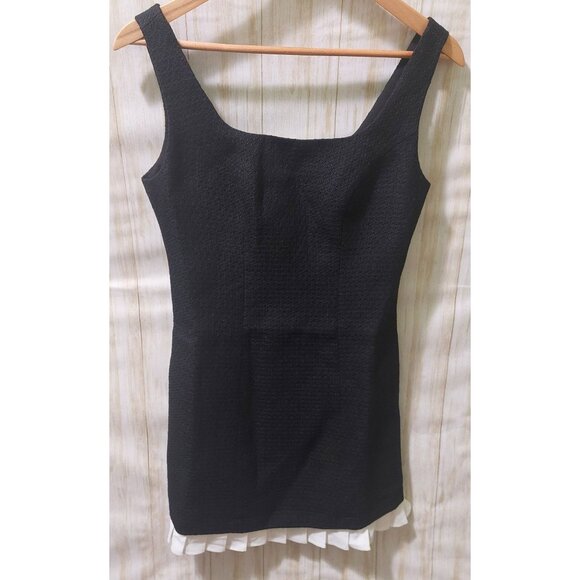 NWT Commense Black Textured Mini Dress W/ White Pleated Hem & Back Zipper Small - Picture 4 of 8
